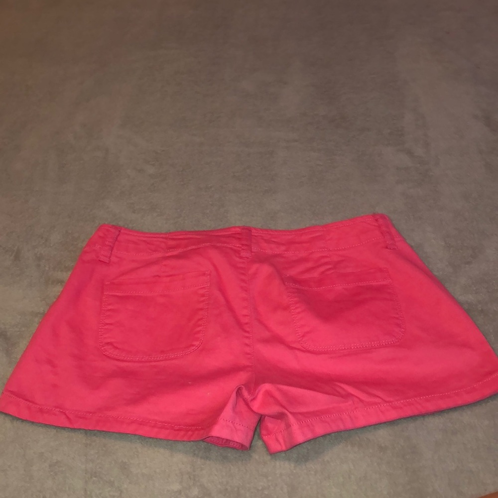 Shorts - Picture 2 of 4